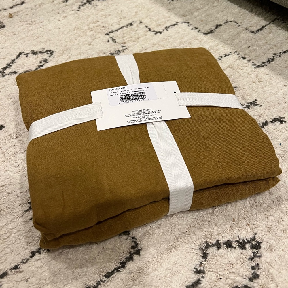 Parachute Linen Top Sheet - Ochre